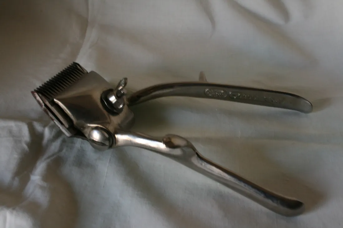Tijeras de barbero en primer plano